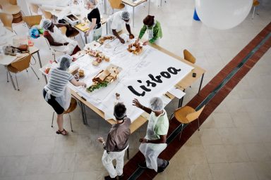 Comisionado por Teatro Maria Matos, Lisboa, 2015