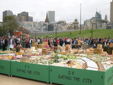 Comisionado por the City of Melbourne, 2004